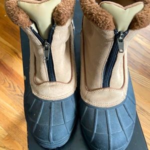 Women’s size 9.5 Sorel Thinsulate tan suede and black winter boots